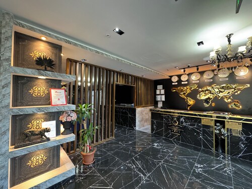 Grand Lara Hotel & Apartments