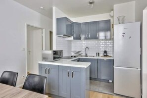 Private kitchen - Apartment in the center of Paris Châtelet. (Paris)