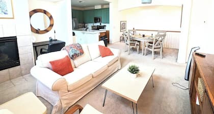 Updated, furnished 2 bd/2bth condo with attached garage in fabulous Elk Grove!