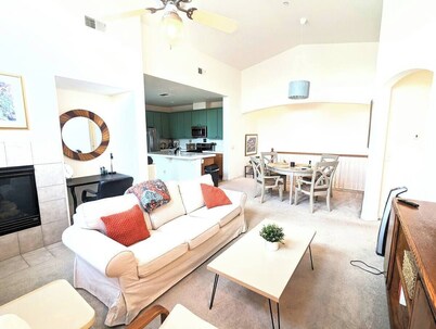 Updated, furnished 2 bd/2bth condo with attached garage in fabulous Elk Grove!