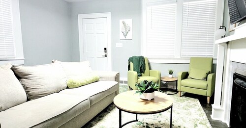 Park View Place - 2 Bed/1.5 Bath