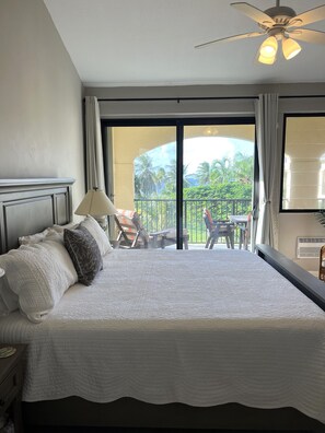 2 bedrooms, desk, iron/ironing board, WiFi - New Booking Discount! Gorgeous 2 bedroom, 2 bath Pelican Cove condo. (St.Croix)