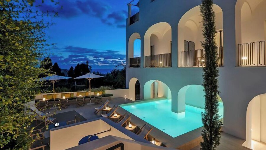 Villa Certosa Capri Boutique Hotel