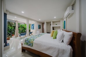6 chambres, fer et planche à repasser, Wi-Fi gratuit, draps fournis
