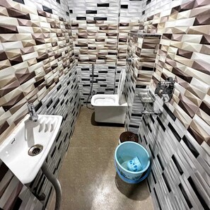 ห้องคอมฟอร์ทดับเบิล | โต๊ะทำงาน, พื้นที่ทำงานแบบใช้แล็ปท็อป, เตารีด/โต๊ะรีดผ้า, Wi-Fi ฟรี