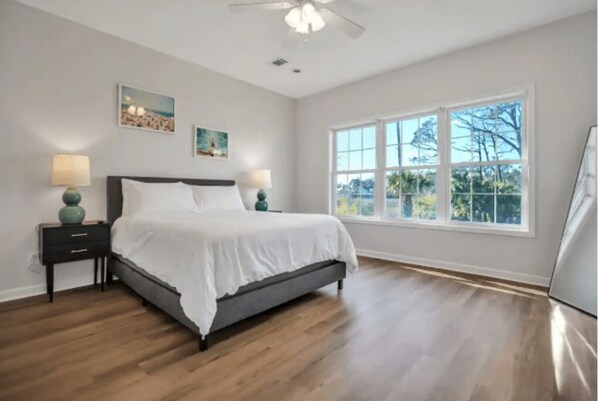 4 bedrooms, WiFi, bed sheets