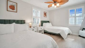 4 bedrooms, WiFi, bed sheets