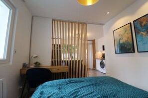 1 bedroom, iron/ironing board, WiFi, bed sheets