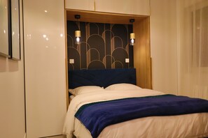 1 bedroom, iron/ironing board, WiFi, bed sheets