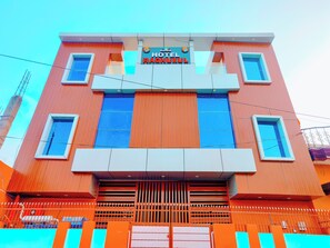Front of property - Hotel Raghukul (Faizabad)