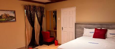 2 bedrooms, iron/ironing board, bed sheets