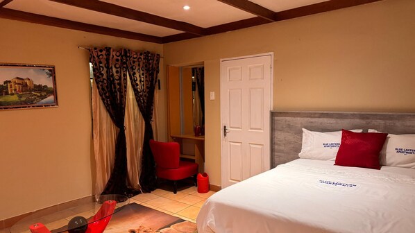 2 chambres, fer et planche à repasser, draps fournis