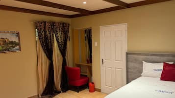 2 bedrooms, iron/ironing board, bed sheets