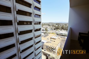 Property grounds - Modern 1Bd Woden | Free Parking | Professionals (Phillip)