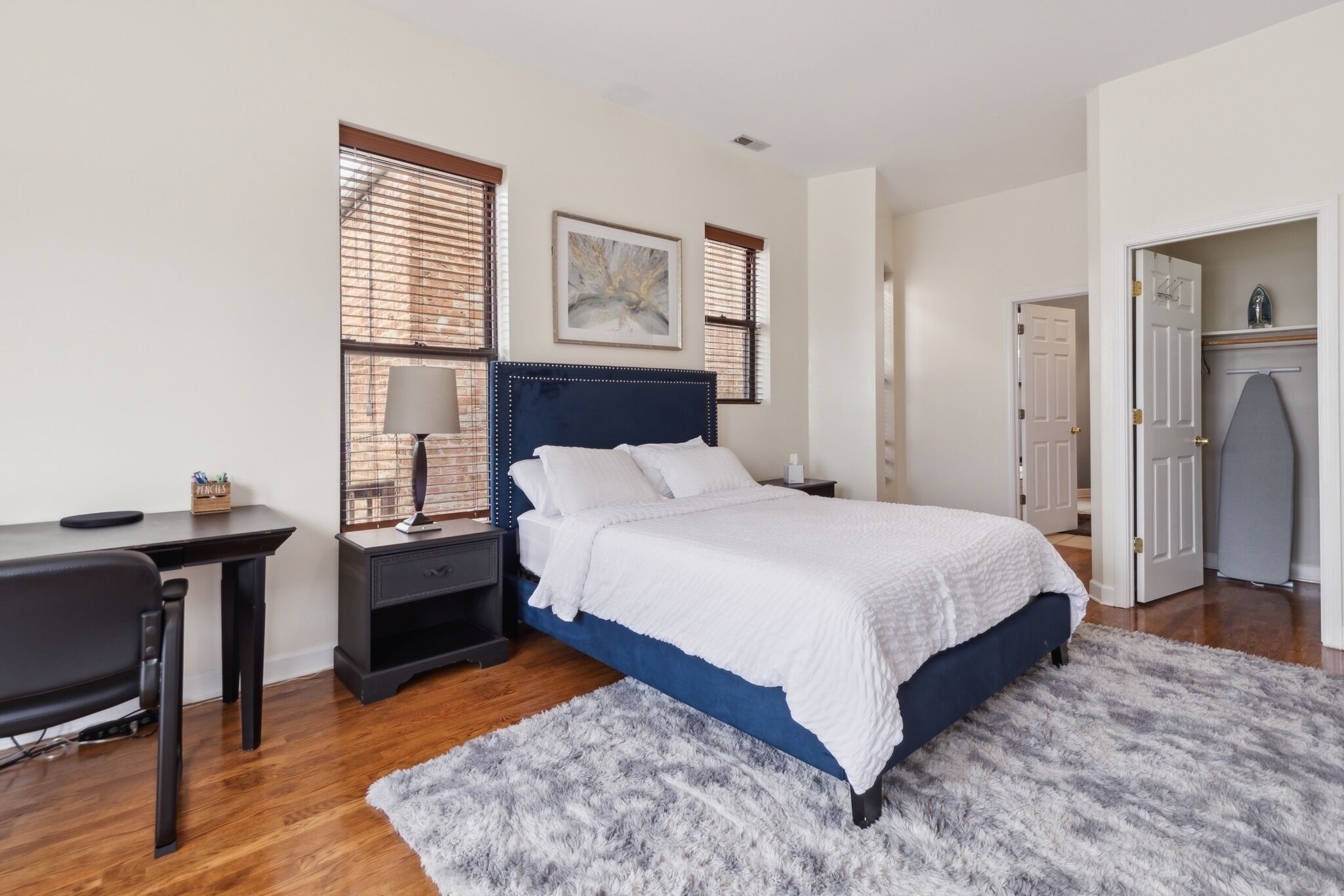 4 bedrooms, WiFi, bed sheets