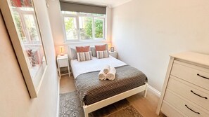4 bedrooms, iron/ironing board, free WiFi, bed sheets