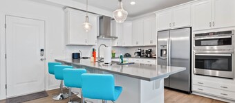 Walk to Downtown | Coffee Bar | 3 King Beds