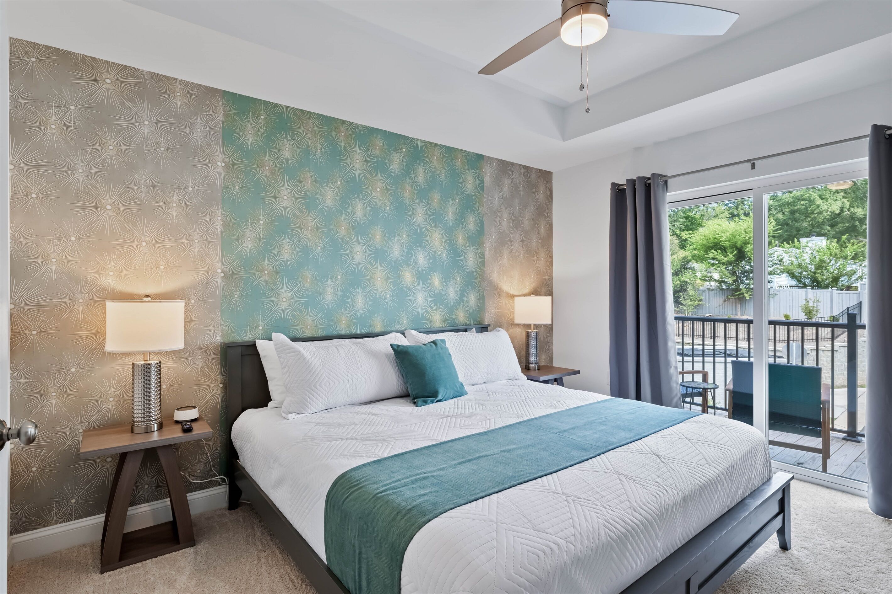 3 Schlafzimmer, Schreibtisch, Bügeleisen/Bügelbrett, Reisekinderbett