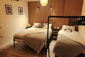 1 chambre, fer et planche à repasser, Wi-Fi, draps fournis