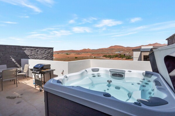 Terrace/patio - "LUXURY WATER PARK. Sleeps 24. 4BR Resort Townhome. Paradise Close to Zion (Hurricane)