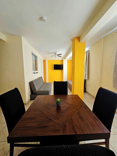 Comfortable and warm apartment 8 min from downtown 