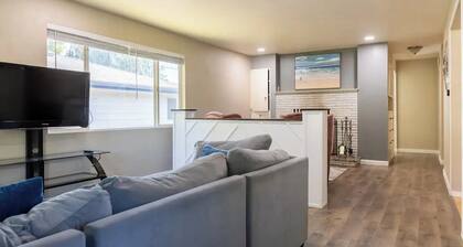 Spacious 4-bedroom house in charming Yakima with AC, WiFi