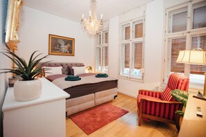 1 chambre, coffres-forts dans les chambres, bureau