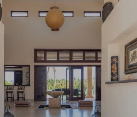 Interior. 4-bedroom villa in fantastic Punta Cana with AC, WiFi