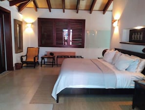 4 bedrooms, iron/ironing board, travel crib, WiFi