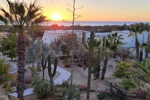 10 Minute Walk to Pickleball and the Sea of Cortez