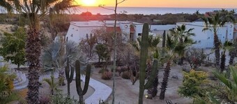 10 Minute Walk to Pickleball and the Sea of Cortez