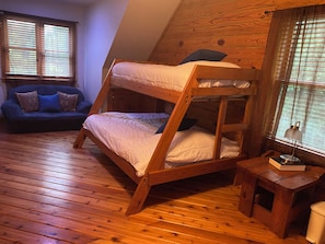 4 chambres, bureau, Wi-Fi gratuit, draps fournis