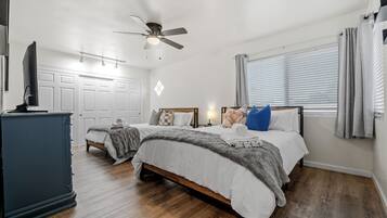 3 sovrum, värdeförvaringsskåp på rummet och strykjärn/strykbräda