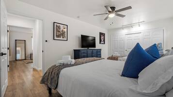 3 Schlafzimmer, Zimmersafe, Bügeleisen/Bügelbrett, Reisekinderbett