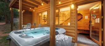 Pikes Peak Colorado Modern Cabin Retreat: Hot Tub, Arcade, Trails, Peaceful