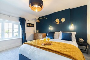 4 Schlafzimmer, Bügeleisen/Bügelbrett, Reisekinderbett, kostenloses WLAN