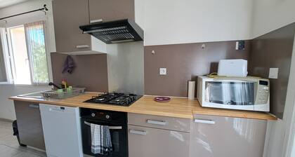 Maison La Chùtaigne au calme entouré de la nature