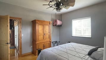 1 quarto, ferros/tábuas de passar roupa, Wi-Fi, roupa de cama