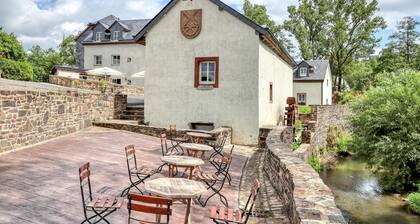 Cozy home in Irrhausen with sauna