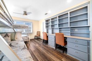 4 chambres, bureau, fer et planche à repasser, Wi-Fi gratuit