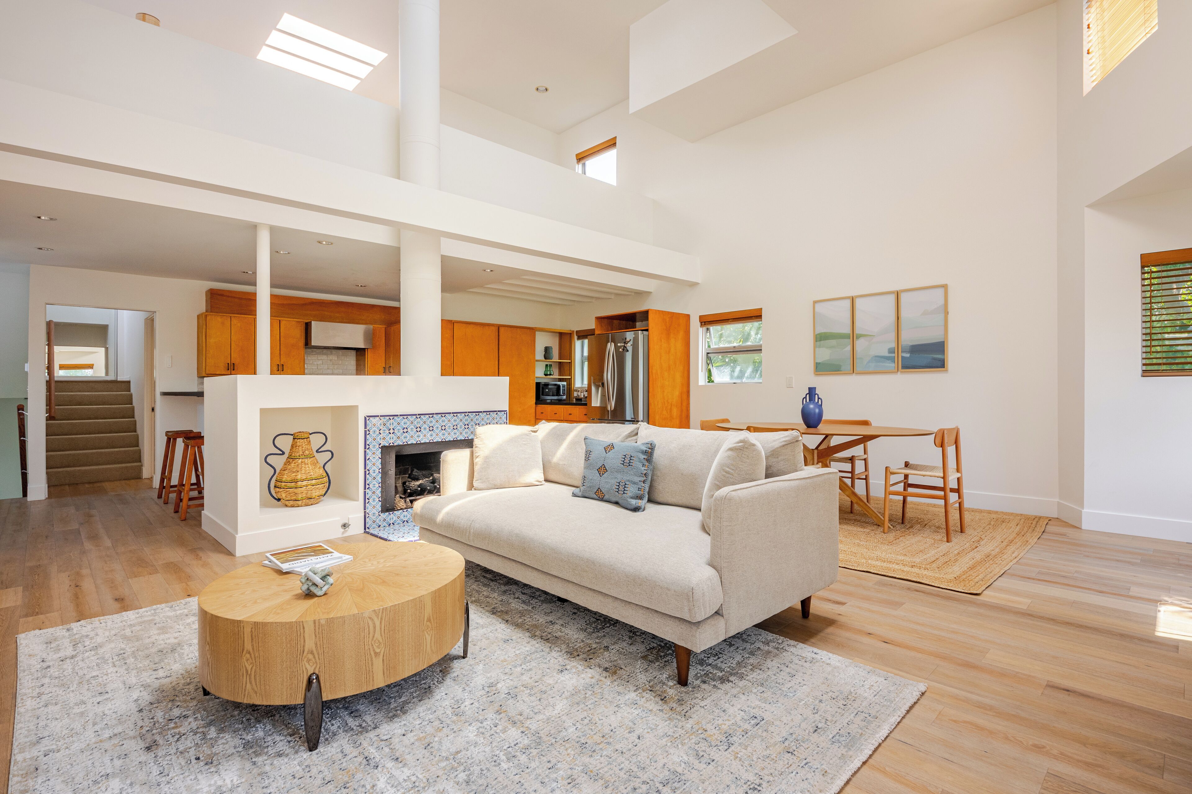 Smart TV, fireplace, books