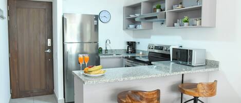 Fridge, microwave, oven, stovetop