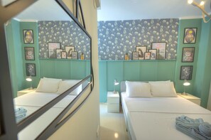 1 slaapkamer, een strijkplank/strijkijzer, gratis wifi, beddengoed