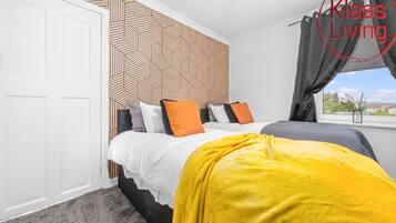 3 bedrooms, iron/ironing board, free WiFi, bed sheets