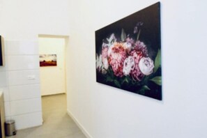 Interior - Super Central& Comfy Room; Only 10 Min to Augarten (Vienna)