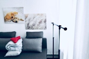 Interior - Super Central& Comfy Room; Only 10 Min to Augarten (Vienna)