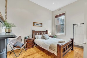 4 bedrooms, iron/ironing board, travel cot, WiFi