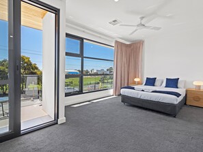 4 soverom, strykejern/-brett, reiseseng for barn og wi-fi