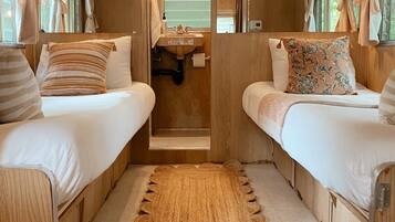 Room, Kitchenette, Resort View | Laptop workspace, free WiFi, bed sheets