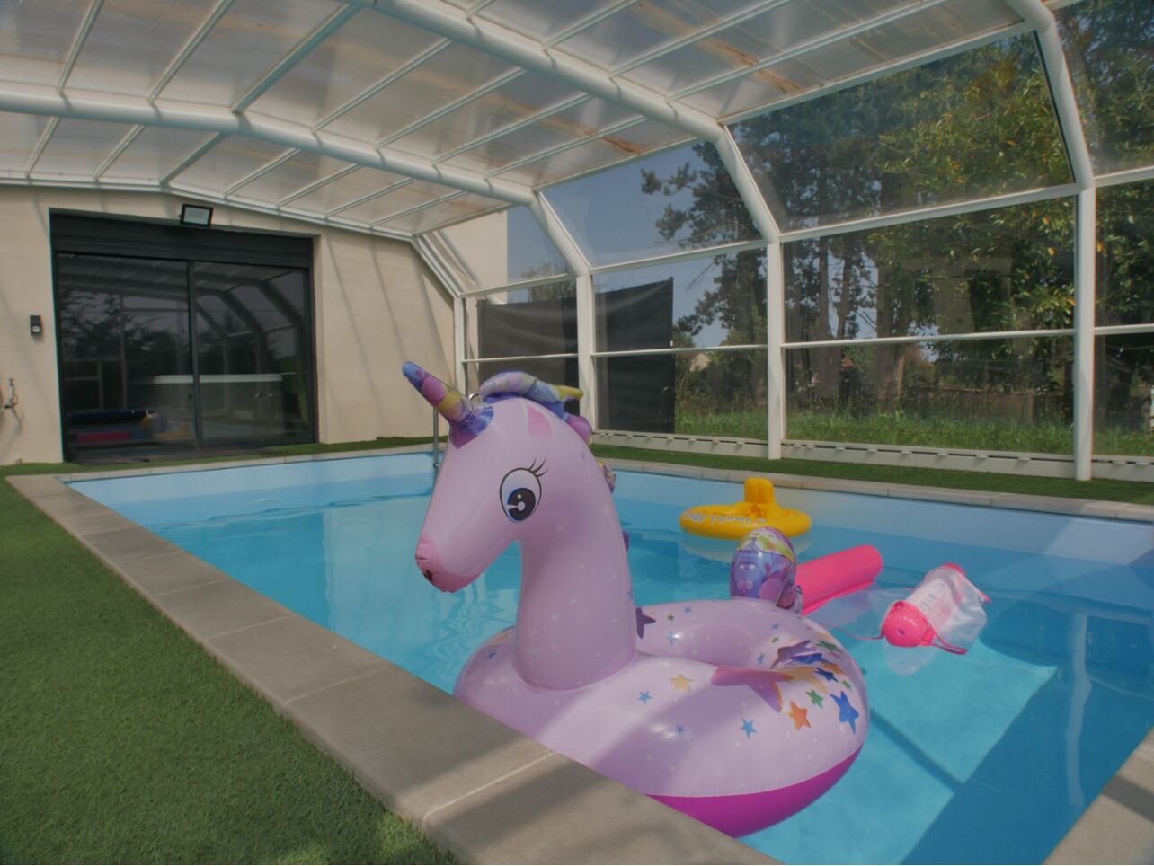 Piscina interna, piscina externa